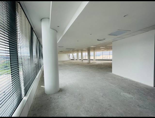 433M² OFFICE TO LET IN WATERFALL